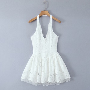 Nuovo Abito <span class=keywords><strong>Chic</strong></span> <span class=keywords><strong>Casual</strong></span> da <span class=keywords><strong>Donna</strong></span> 2025 con Ricamo Floreale Bianco, Stile Coreano, Halter, Mini Abito in Pizzo Floreale Sexy con Schiena Scoperta per Signora - Product Image 6