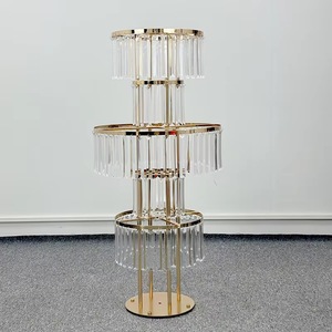 Candelabros grandes de lujo de metal dorado y decoraciones de mesa colgantes de cristal soporte de flores de boda centros de mesa - Product Image 5