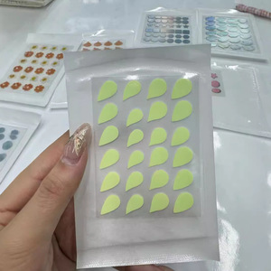 Parches para el acné con temática navideña al por mayor, compatibles con el maquillaje, absorbentes de pus, parches limpiadores de acné, parches hidrocoloides para eliminar el acné - Product Image 3