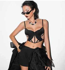 Ensemble de Lingerie 2 Pièces en Dentelle Noire Sexy, Vente Chaude, Soutien-Gorge Push-Up avec Jarretière et String pour Femmes Mûres - Product Image 3