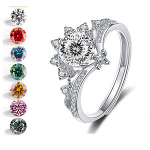 أزياء لامعة مستديرة قطع 1CT VVS الملونة المويسانيت حلقات قابلة للتعديل في الفضة الإسترليني الروديوم لصديقته - Product Image 1