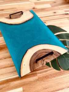 Bandeja de Servir Funcional y Decorativa de Resina y Madera con Patrones Atractivos, Apta para Servir Aperitivos y Bebidas - Product Image 3