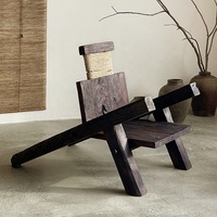 Fauteuil en bois massif durable de style Wabi Sabi avec un design en forme de réservoir pour salon, villa, hôtel et usage extérieur