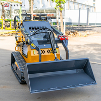 Mini-chargeuse compacte pour travaux sur le terrain, avec configuration de puissance adaptée pour la finition des terres agricoles, le tri et le nivellement du sol