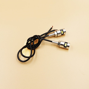 Modificación de luz LED de marcha atrás para coche, luz universal externa para matrícula, luz auxiliar de marcha atrás tipo ojo de águila, bombilla de 12V. - Product Image 4