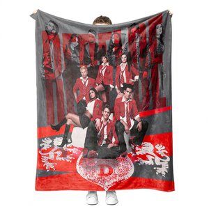 Nouvel arrivage de couvertures RBD rebelde Couvertures de voyage en flanelle polaire de polyester imprimées par sublimation avec logo personnalisé - Product Image 1