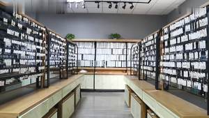 Collier pendentif de qualité supérieure processus de micro incrustation Zircon petite taille collier de créateur de mode - Product Image 2