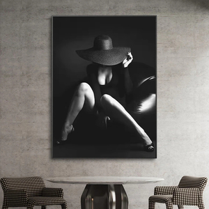 Impresión en Lienzo de Mujer Moderna y Sexy, Póster en Blanco y Negro, Pistola Disparando, Arte Vertical para Pared, <span class=keywords><strong>Pintura</strong></span> para Sala de Estar, Oficina, Decoración del Hogar - Product Image 2