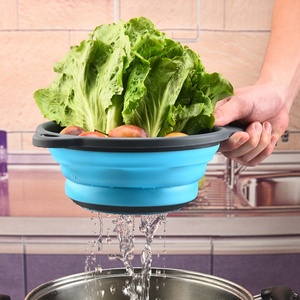 Passoire de cuisine en silicone écologique sans BPA pour légumes et fruits avec écumoire intégrée - Product Image 3