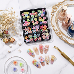 Breloques pour <span class=keywords><strong>ongles</strong></span> en résine brillante 3D stéréo en forme de fleur à cinq pétales, durables et faciles à appliquer, pour la décoration des <span class=keywords><strong>ongles</strong></span> et l'embellissement artisanal - Product Image 4