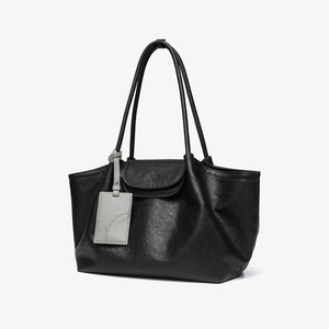 Toptan Yeni Moda Siyah Kadın Çantaları <span class=keywords><strong>2026</strong></span> Retro Tarz Mini PU Deri Tote Çanta Yüksek Kalite Kolye Uçlu - Product Image 1