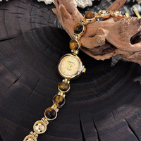 Jam Tangan Gelang Wanita Mewah Ringan Vintage Jam Tangan Kuarsa Baja Emas Permata Onyx Hijau Giok Mata Harimau Hadiah Perhiasan Ulang Tahun Valentine
