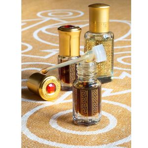 Huile essentielle d'agarwood de qualité supérieure, huile d'agarwood naturelle, huile d'oud distillée à la vapeur, lot de 2, bon prix - Product Image 3