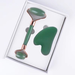 Haute qualité grand Gua Sha Masaj visage rouleau de Jade cristaux naturels Guasha outil pierres de guérison cristaux de guérison - Product Image 2