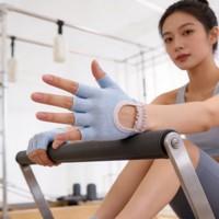 Gants de yoga pour femmes en coton, demi-doigts, sans dos, antidérapants, modèle B3, pour la musculation, l'haltérophilie, le kettlebell et le yoga