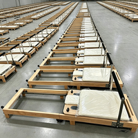 Reformer Pilates pliable en bois d'érable massif, lit de rééducation gain de place, machine de Pilates à glissière silencieuse pour entraînement à domicile ou en appartement de petite taille
