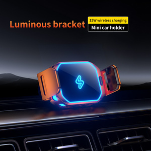 Support de chargeur de <span class=keywords><strong>voiture</strong></span> sans fil universel 15W à faible MOQ, mini format, léger, avec rotation à 360°, lumière RGB lumineuse pour téléphone BK81 - Product Image 3