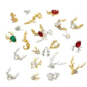 Nouvelle série de <span class=keywords><strong>rennes</strong></span> de Noël luxueuse, 3D, bricolage, incrustée de diamants, 10 pièces, dos plat, alliage, personnalisable, fabriqué en Chine, <span class=keywords><strong>art</strong></span> des ongles - Product Image 5