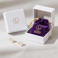 Boîte à bijoux en papier blanche personnalisée avec un ensemble de pochettes en velours violet, conception gratuite pour les marques de luxe, emballage de style simple