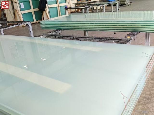 Ultra Clear PDLC Smart Electrochromic Glass Instant Switchable Privacy 5+5 6+6 8+8mm Architectural Glass for Hotel Kitchen Use