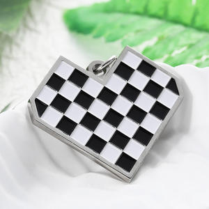 定制钥匙扣锌合金金属镀银心形定制金属钥匙扣带黑白格纹珐琅图案 - Product Image 4