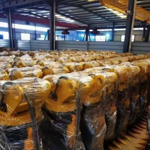 Accessoires d'excavatrice : Grappin rotatif compact pour la manutention de ferraille, matériaux et pierres à vendre - Product Image 5