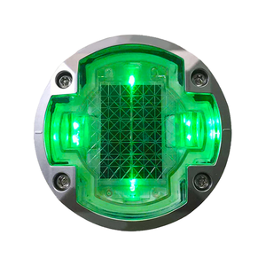Borne de signalisation routière solaire à LED en verre trempé 123*48.5mm pour la sécurité routière - Product Image 2