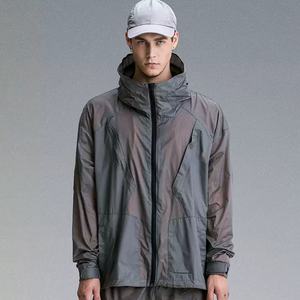 제조업체의 경량 100% 나일론 야외 윈드 브레이커 UPF50 + UV 보호 접이식 메쉬 빠른 건조 통기성 래쉬가드 - Product Image 2