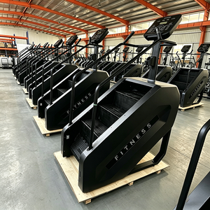 Máquina de Escalada Multifuncional Comercial, Equipo de Fitness Grande, Máquina de Escaleras para Ejercicio Aeróbico, Modelo ZF-9700 para Gimnasios y Clubes - Product Image 1