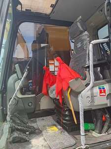 Excavatrice d'occasion de haute qualité 323D2L, 23 tonnes, modèle 2023, avec roulement PLC, godet de 1,3 m³, certifiée EPA CE, en bon état - Product Image 3