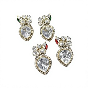 Boucles d'oreilles pendantes en cristal taillé en forme de cœur, plaquées or, avec strass, bijoux de fête pour femmes, style romantique, boucles d'oreilles en alliage - Product Image 2