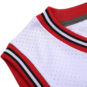 Camiseta Deportiva Moderna de Dos Tonos, Tejido de Punto, Paneles Transpirables de Secado Rápido, Ajuste Ceñido al Cuerpo para Estilos de Vida Activos - Product Image 4