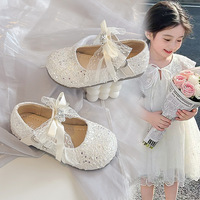 Chaussures de performance pour fille, style princesse, en cristal, nouvelle collection été 2026, avec perles, fleurs, strass et nœuds