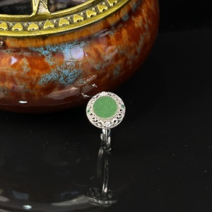 หยกพม่าธรรมชาติ เกรดเอ แท้ 925 เงินสเตอร์ลิง ประดับตกแต่ง แหวนลายฉลุสไตล์วินเทจ สวยเก๋มีเสน่ห์สำหรับผู้หญิง - Product Image 3