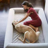 Cama de espuma ortopédica de lujo de alta calidad personalizada de fábrica para perros con cubierta antideslizante impermeable extraíble - Product Image 4