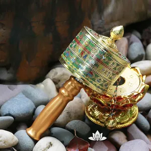 Bronce rueda de oración de seis caracteres Daming mantra tibetano guanyin corazón mantra de mano se convirtió en oración cubo arte regalo