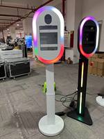Station de photomaton portable en métal avec flight case, anneau lumineux LED RGB, logiciel de nuit et iPad Air