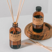 Diffuseur de parfum en verre brun, flacon vide rechargeable, étiquette personnalisée disponible pour l'aromathérapie de table