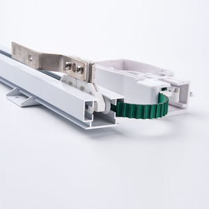Riel de cortina eléctrico motorizado automático de aleación de aluminio extensible plegable en S de alta calidad para ventanas - Product Image 2