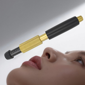 Stylo injecteur d'<span class=keywords><strong>acide</strong></span> <span class=keywords><strong>hyaluronique</strong></span> sans <span class=keywords><strong>aiguille</strong></span> <span class=keywords><strong>pour</strong></span> lèvres, type seringue, compatible ampoules Hygon, 0,3 ml et 0,5 ml, accessoires - Product Image 2