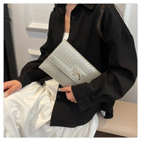 Nouveau Sac à Main Carré de Luxe pour Femme 2025 – Tendance Urbaine Décontractée Rétro avec Nœud et Motif Pierre, Pochette Sous le Bras