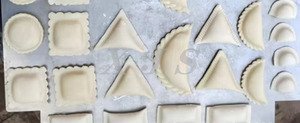 เครื่องทำเกี๊ยวแม่พิมพ์แบบกำหนดเองได้รับการรับรองจาก Samosa Empanada pierogi Maulchen - Product Image 2