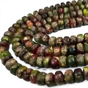 Perles rondes en turquoise cuivre vert naturel, lisses, 8 mm, vendues par brin de 8 pouces de long - Product Image 1