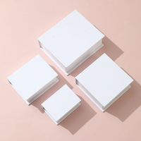 Boîte à bijoux magnétique de style livre avec logo personnalisé, emballage cadeau direct du fabricant, étui de présentation à 3 sections avec couvercle rabattable