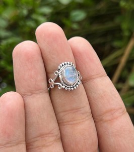 Bague de soleil faite à la main en pierre de lune arc-en-ciel en argent sterling 925 Aura élevant des pierres précieuses naturelles - Product Image 5