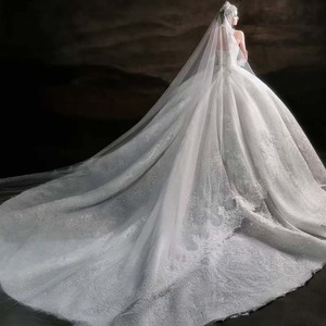 Hz019 Impresionante Vestido de Novia Blanco Plateado con Escote Corazón, Cristales, Capa, Mangas con Flecos y Cola Brillante Jancember - Product Image 4