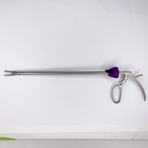Applicatore Manuale di <span class=keywords><strong>Clip</strong></span> Chirurgiche in Polimero per Operazioni Endoscopiche, Alta Qualità, Sterilizzato con Ossido di Etilene - Product Image 1