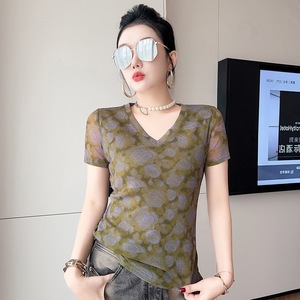 2026 High-stretch Mesh-print Short-sleeve V-neck Slimming Chic Top Trendy, Real-shot Photos - Product Image 1