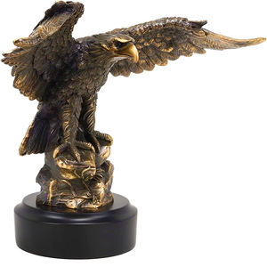 مخصص الذهب النسر النحت الكأس الراتنج مجسم للكرة الأرضية على حامل معدني الحيوان جائزة السباحة الكأس سوبر السلطانية الكأس للهدايا الأعمال التذكارات - Product Image 2