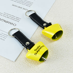 कस्टम लोगो कुत्ते कॉलर पालतू जानवर घंटी ट्रैकर शोर निर्माता विरोधी चोरी काला पीला धातु शिल्प के साथ लटकन लोहे गाय घंटी चमड़े का पट्टा - Product Image 5